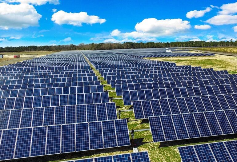 The Benefits of Solar Energy: A Clean and Independent Power Source
